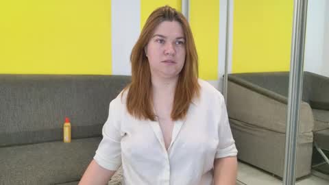 snowflakec online show from November 9, 2025, 8:51 pm