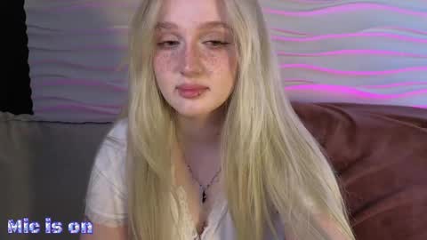 Snapshot of snowflakeskitty chatting on May 12, 2026, 5:15 am Ellie online show from May 12, 2026, 5:15 am