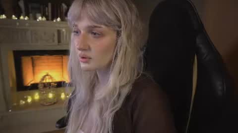 Snapshot of snowflakeskitty chatting on July 5, 2026, 5:36 am Ellie online show from July 5, 2026, 5:36 am