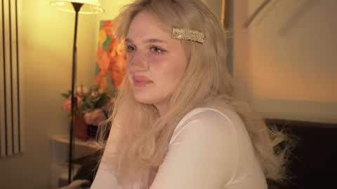 Snapshot of snowflakeskitty chatting on July 19, 2026, 5:33 am Ellie online show from July 19, 2026, 5:33 am