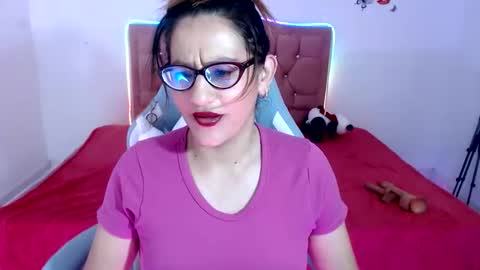 Snapshot of snowhot_69 chatting on June 1, 2026, 9:33 am snowhot_69 online show from June 1, 2026, 9:33 am