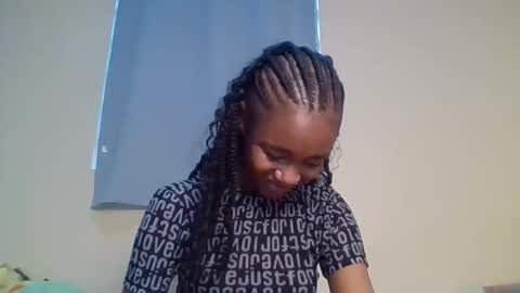 Snapshot of snowie_eyes chatting on November 13, 2025, 12:37 pm Snowie eyes online show from November 13, 2025, 12:37 pm