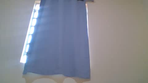 Snapshot of snowie_eyes chatting on November 16, 2025, 12:55 pm Snowie eyes online show from November 16, 2025, 12:55 pm