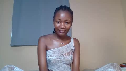 Snapshot of snowie_eyes chatting on November 29, 2025, 1:03 pm Snowie eyes online show from November 29, 2025, 1:03 pm