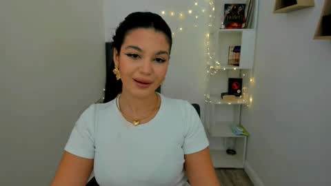 snowingwinter online show from January 17, 2025, 3:23 am