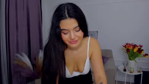 snowingwinter online show from March 10, 2025, 10:45 pm