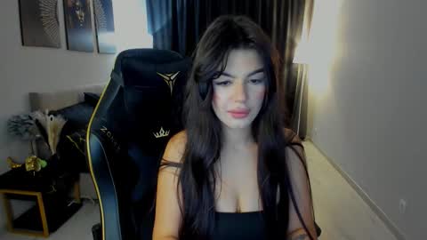 snowingwinter online show from September 9, 2025, 7:46 pm