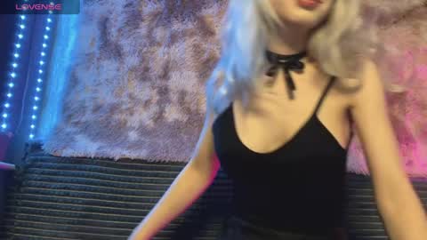 snowy_alice online show from April 10, 2026, 4:55 pm