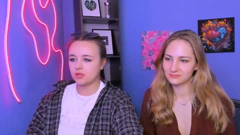 so_hot_rosalie online show from April 2, 2026, 11:41 am