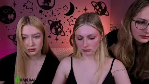 Snapshot of so_hot_rosalie chatting on May 12, 2026, 7:22 pm so_hot_rosalie online show from May 12, 2026, 7:22 pm