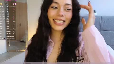 IG Soffimoon   I THANK YOU FOR LEAVING YOUR FOLLOW online show from May 19, 2026, 8:37 pm