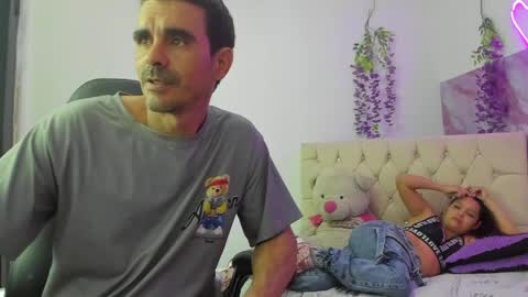 Snapshot of sofi_and_santy chatting on April 21, 2026, 12:56 am SOFI AND SANTY online show from April 21, 2026, 12:56 am