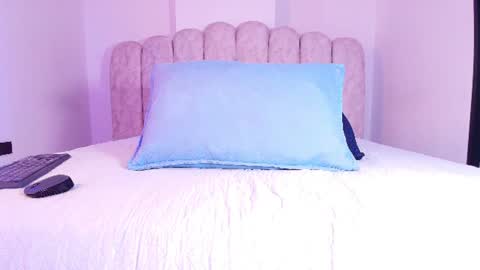 Snapshot of sofi_decker chatting on July 25, 2026, 3:15 am Sofia online show from July 25, 2026, 3:15 am