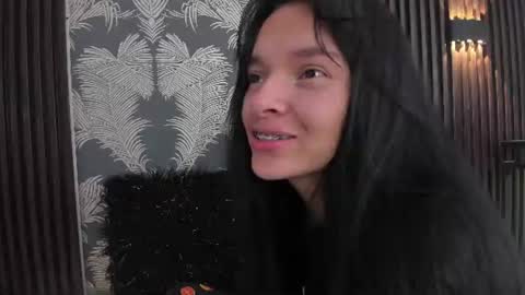 Snapshot of sofi_lassa_ chatting on June 12, 2026, 12:59 pm SOFIA online show from June 12, 2026, 12:59 pm