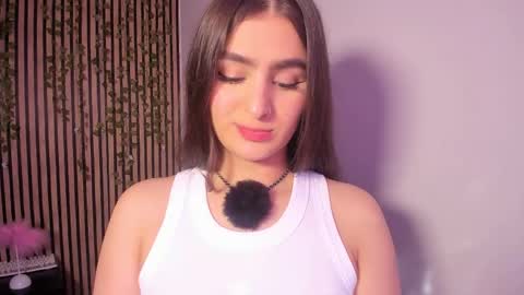Snapshot of sofia44 chatting on June 2, 2026, 1:57 pm Skarlett online show from June 2, 2026, 1:57 pm