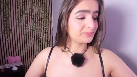 Snapshot of sofia44 chatting on June 10, 2026, 2:49 pm Skarlett online show from June 10, 2026, 2:49 pm
