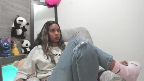 sofia86379 online show from March 12, 2025, 3:13 am