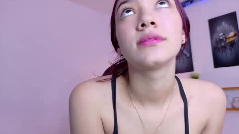 sofia_arango1107 online show from January 17, 2026, 6:33 pm