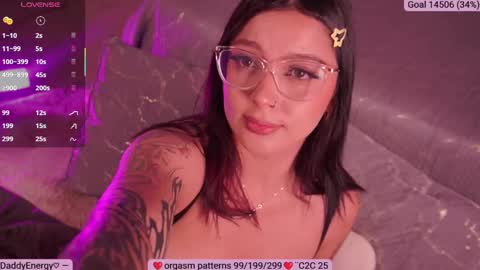 Snapshot of sofia_dream7 chatting on March 11, 2025, 11:33 am Sofi online show from March 11, 2025, 11:33 am