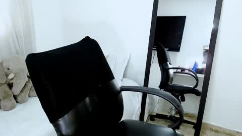 Snapshot of sofia_erotic chatting on December 6, 2024, 9:24 pm sofia Ill be back on Tuesday June 4. online show from December 6, 2024, 9:24 pm