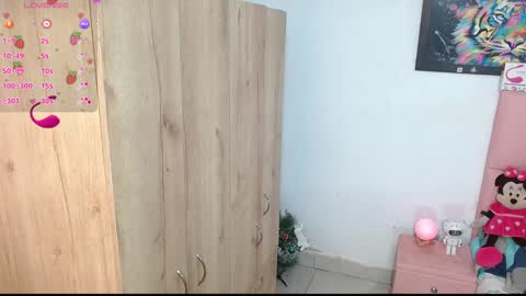 Snapshot of sofia_gold_ chatting on December 17, 2024, 3:28 pm sofia online show from December 17, 2024, 3:28 pm
