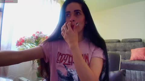 Sofia Kuleth  online show from February 27, 2025, 12:23 pm