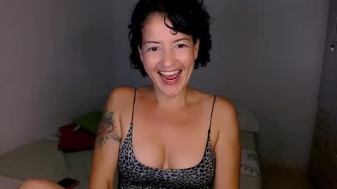 Snapshot of sofia_mark20 chatting on February 13, 2026, 10:06 pm Sofia online show from February 13, 2026, 10:06 pm