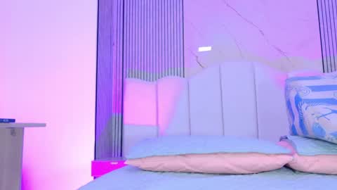 Sofia online show from April 15, 2026, 3:13 am