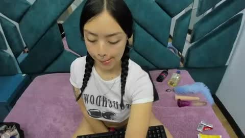 Snapshot of sofia_mirandaa chatting on June 26, 2026, 3:27 pm sofia miranda online show from June 26, 2026, 3:27 pm