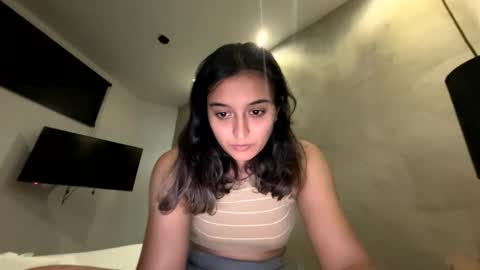 sofia_new online show from March 18, 2026, 2:37 am