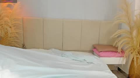 SOFIA PAMELA online show from January 4, 2025, 6:30 pm