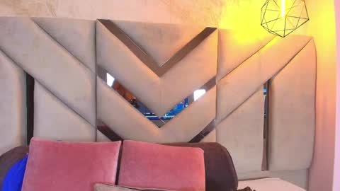 Snapshot of sofia_pamela_ chatting on May 28, 2026, 7:00 pm online show from May 28, 2026, 7:00 pm
