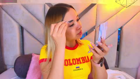 Snapshot of sofia_pamela_ chatting on June 5, 2026, 6:57 pm online show from June 5, 2026, 6:57 pm