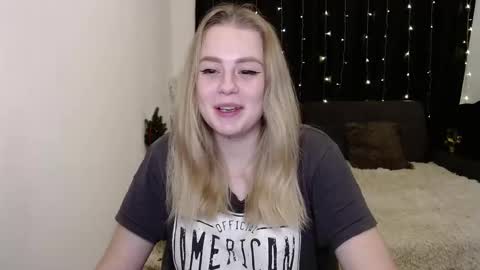 Snapshot of sofia_rosemary chatting on December 23, 2024, 2:28 pm sofia_rosemary online show from December 23, 2024, 2:28 pm