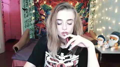 Snapshot of sofia_rosemary chatting on October 22, 2025, 7:57 pm sofia_rosemary online show from October 22, 2025, 7:57 pm
