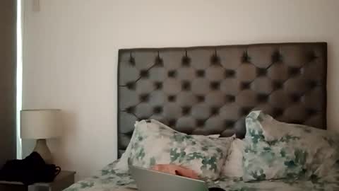 sofia_rouse2 online show from April 20, 2026, 12:35 am