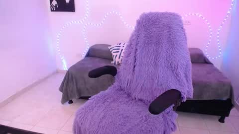 sofia_tgn online show from April 14, 2026, 6:36 pm