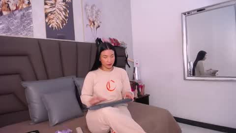      online show from May 17, 2026, 11:17 am