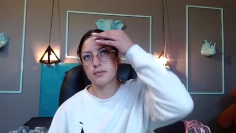 Sofa online show from October 10, 2025, 11:20 am