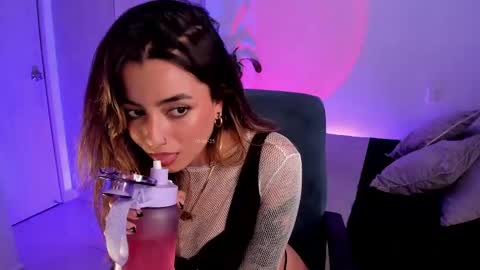 Sofia online show from March 5, 2025, 9:15 pm