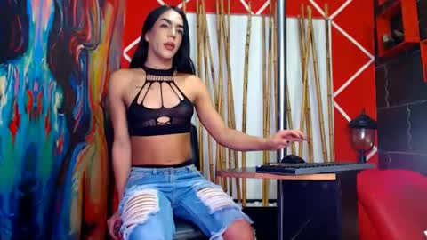 sofiadoll77 online show from April 13, 2026, 7:52 pm