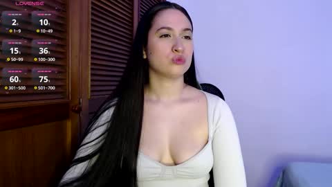 sofiaduque_26 online show from November 6, 2025, 4:41 pm
