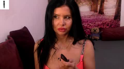 sofialiub online show from December 6, 2024, 8:51 pm