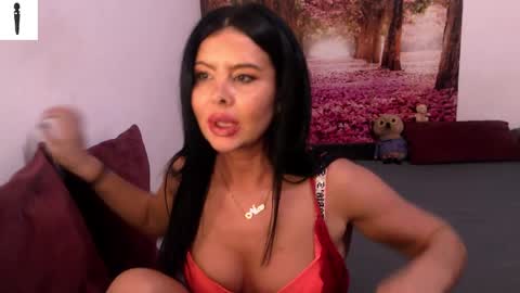 sofialiub online show from December 8, 2024, 8:47 pm