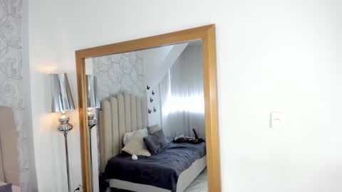 Sofia  online show from February 27, 2025, 3:37 pm