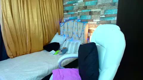 Snapshot of sofiasex92 chatting on January 20, 2025, 11:54 pm Sofia online show from January 20, 2025, 11:54 pm