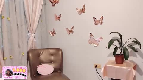 Snapshot of sofibelladelavega chatting on October 6, 2025, 3:31 pm Sofi Bella online show from October 6, 2025, 3:31 pm