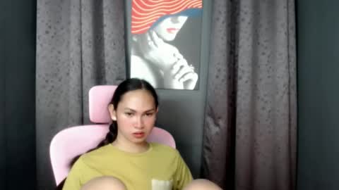 Snapshot of sofie_asian chatting on February 4, 2025, 10:00 am JANA online show from February 4, 2025, 10:00 am