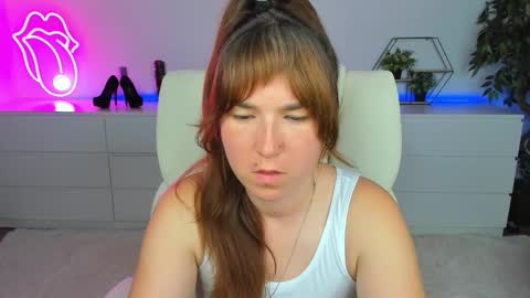 sofii_darling online show from September 8, 2025, 4:39 pm