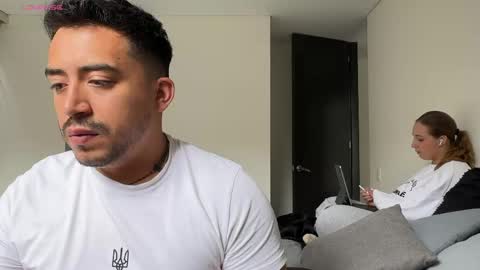 sofii_n_diego online show from June 1, 2026, 6:09 pm